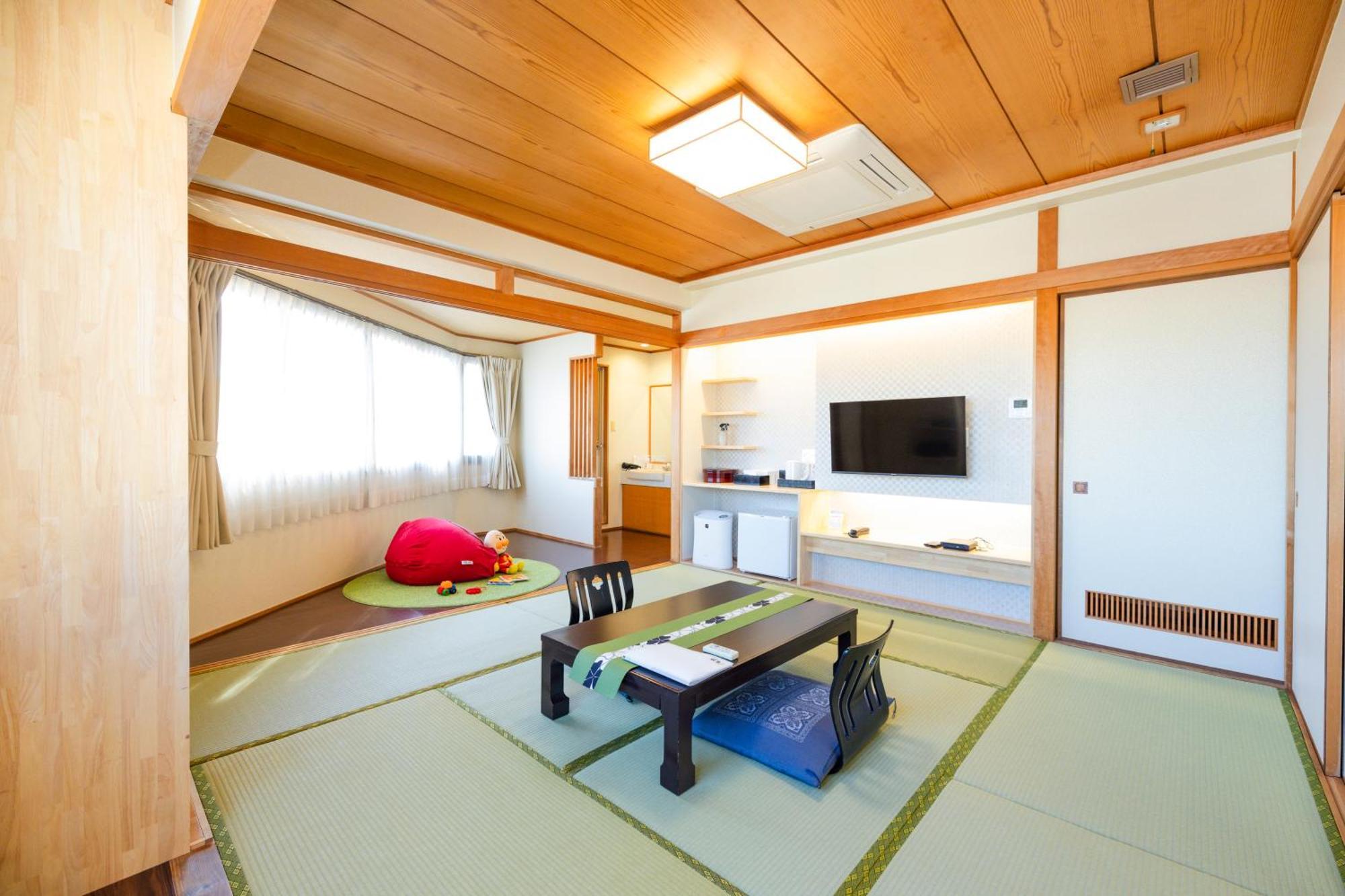 Hotel Takasago Kōchi Exteriör bild